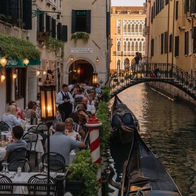 Dining guide to veneto